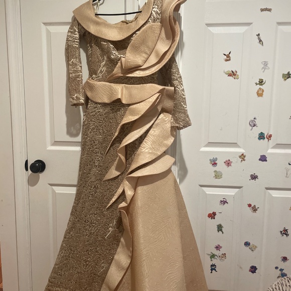 MNM/ FOUAD SARKIS Beautiful evening gown - Picture 4 of 6